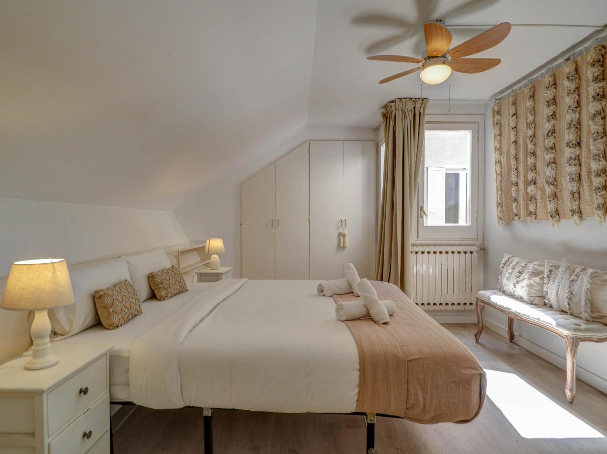 Clarimar Duplex By Hello Homes Sitges Bagian luar foto